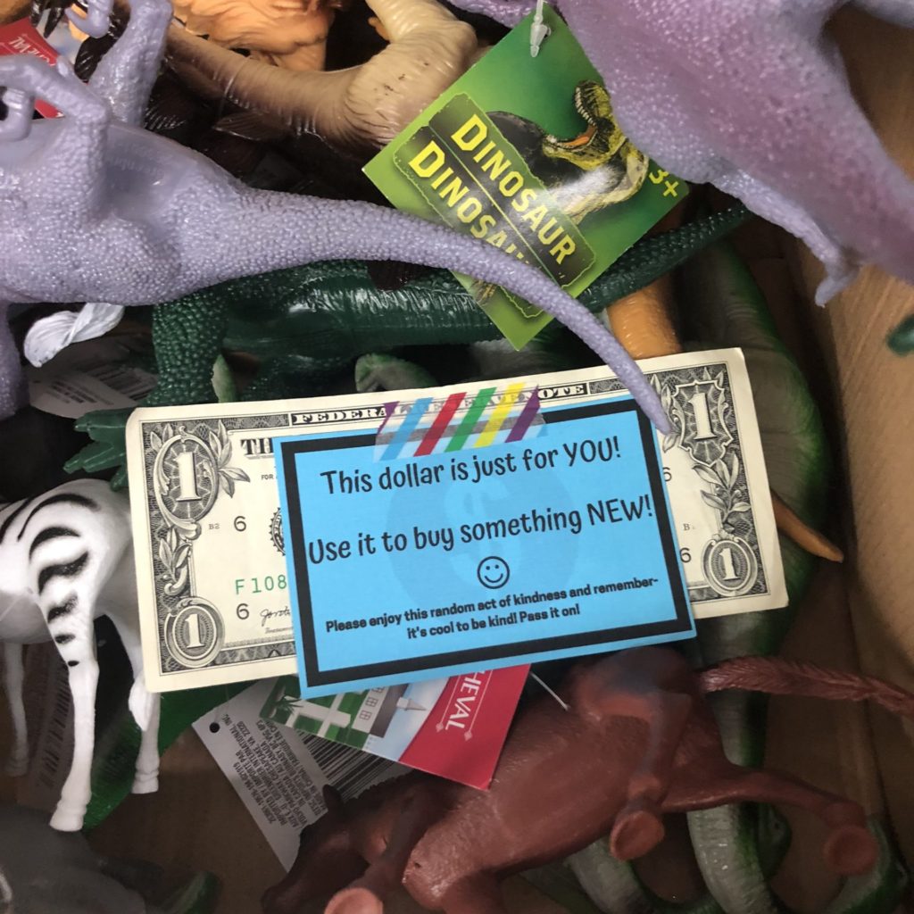 30 Random Acts of Kindness before my 30th birthday: dollar bills hidden in the dollar store #30before30 #printable #randomactsofkindnessprintable