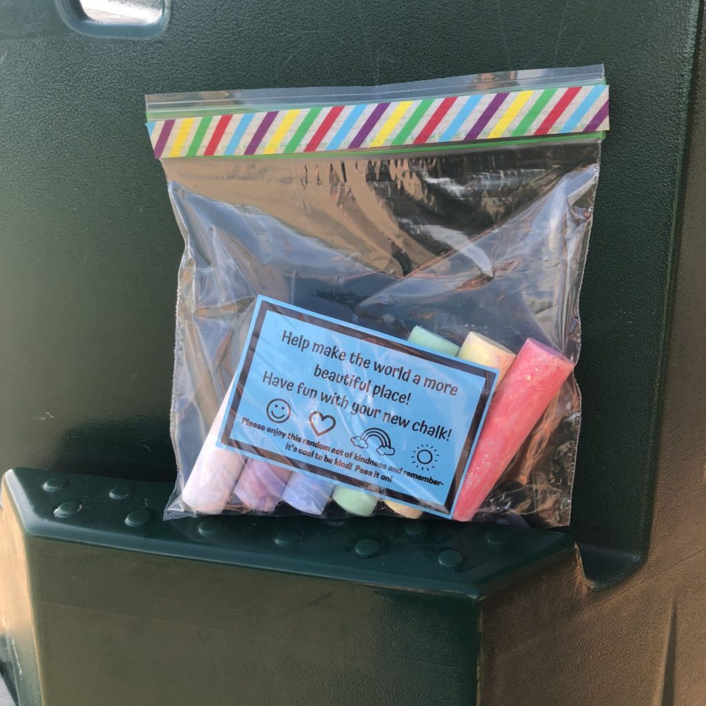 30 Random Acts of Kindness before my 30th birthday: chalk left at the park for kids to find #30before30 #printable #randomactsofkindnessprintable