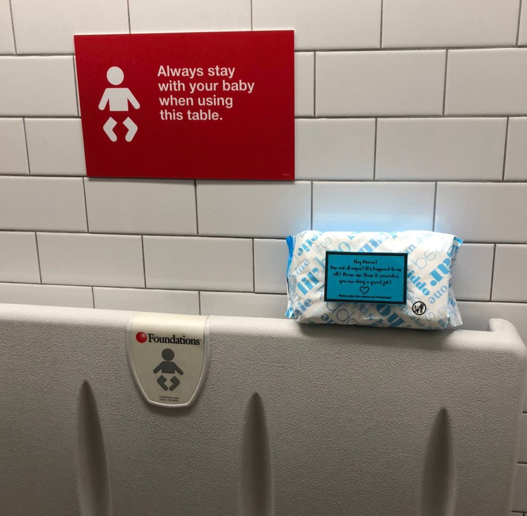 30 Random Acts of Kindness before my 30th birthday: Leaving diaper wipes at a changing table #30before30 #printable #randomactsofkindnessprintable