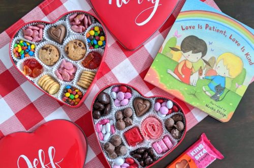 DIY customizable candy heart boxes for Valentine's day for toddlers, kids and husbands! Make a customizable V-day treat box for your children or significant other, filled with their favorite treats! Great for food allergies or picky eaters! Costs only a few dollars too! #cheapvalentinesgifts #frugalvalentines #foodallergy #valentines #pickyeater #toddler