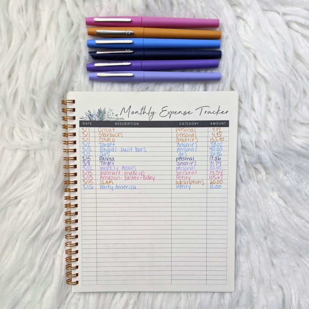 Silk & Sonder Monthly Planner Review: An amazing planner for bullet journal, planner, or self care lovers! Includes a monthly expense tracker to help you stay on budget! #bulletjournal #selfcare #monthlyplanner